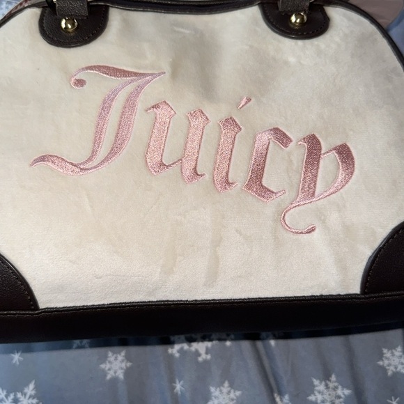 juicy Couture pink bowler velour heritage hand bag crossbody new release - Picture 3 of 15